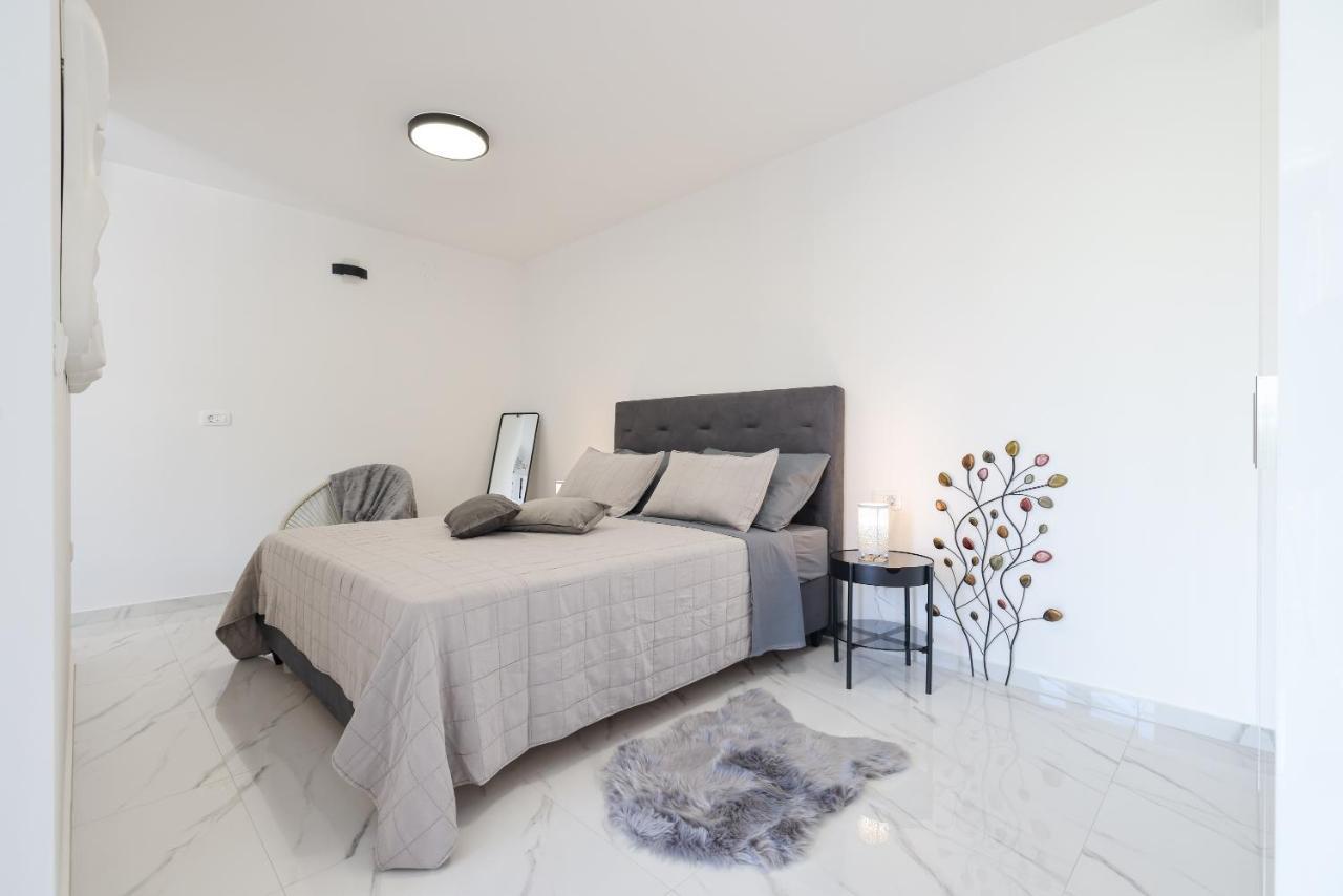 Studio Apartman Natale Задар Екстериор снимка
