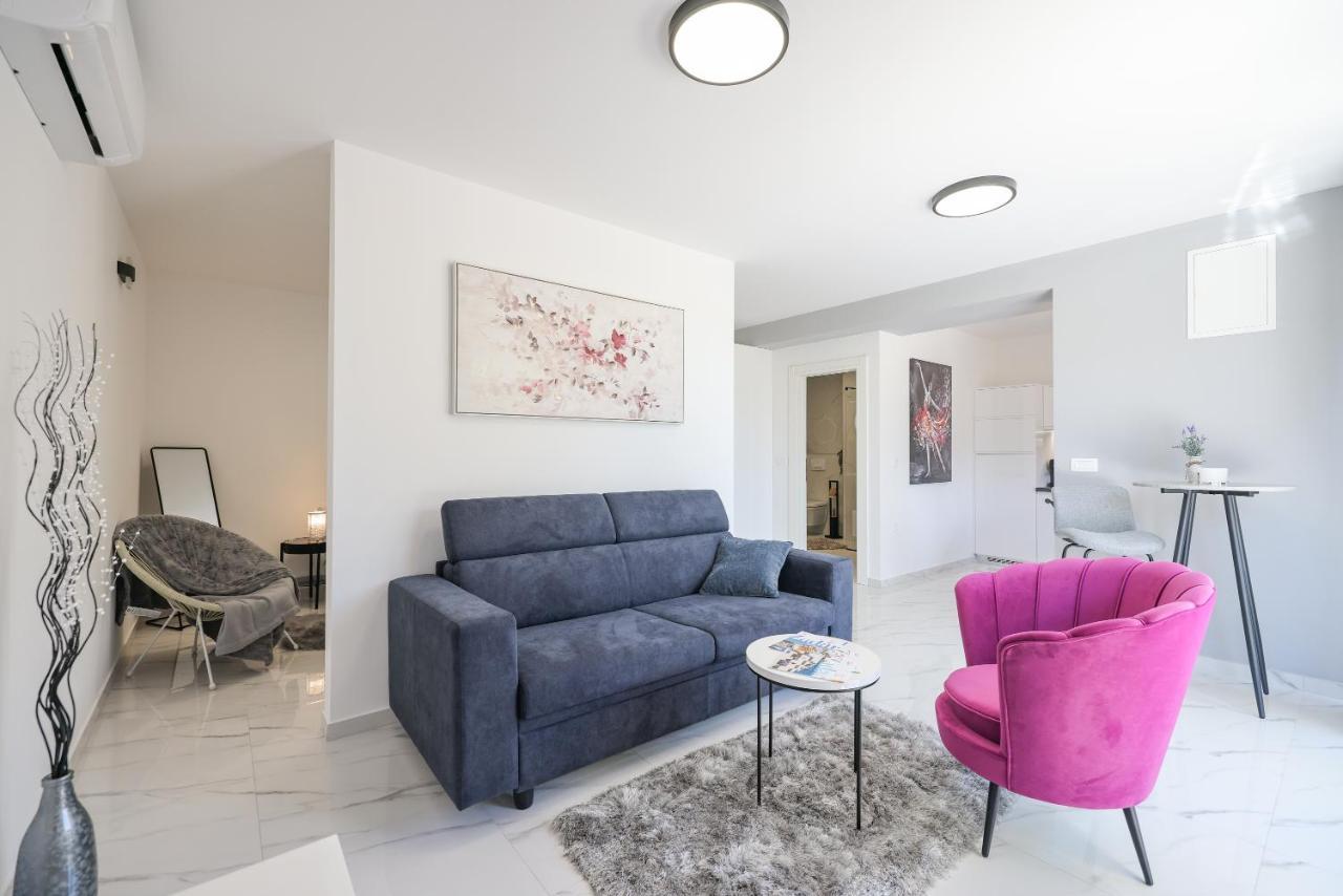 Studio Apartman Natale Задар Екстериор снимка