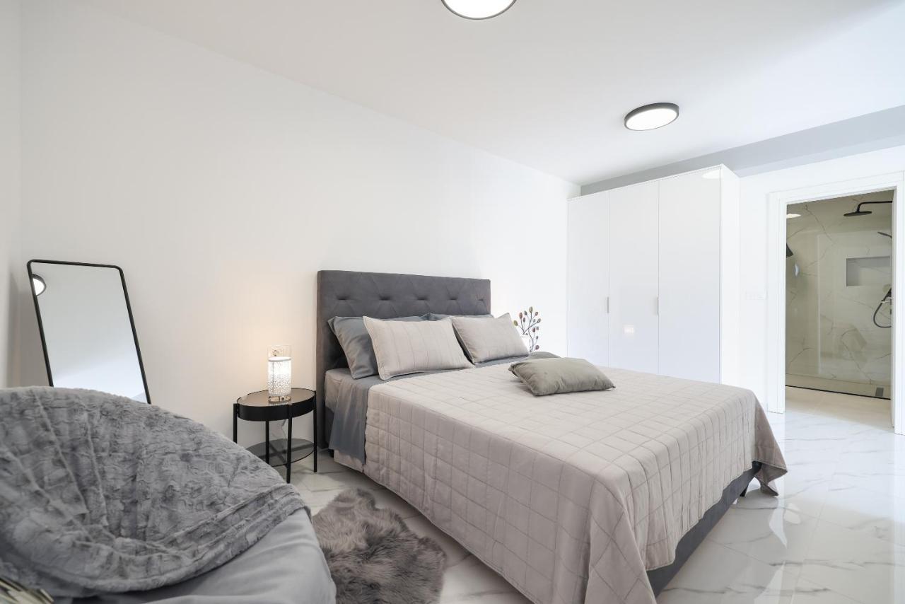 Studio Apartman Natale Задар Екстериор снимка